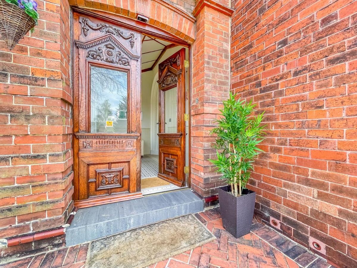 *Rg9Bc* For Your Most Relaxed & Cosy Stay + Free Parking + Free Fast Wifi * Leeds  Bagian luar foto