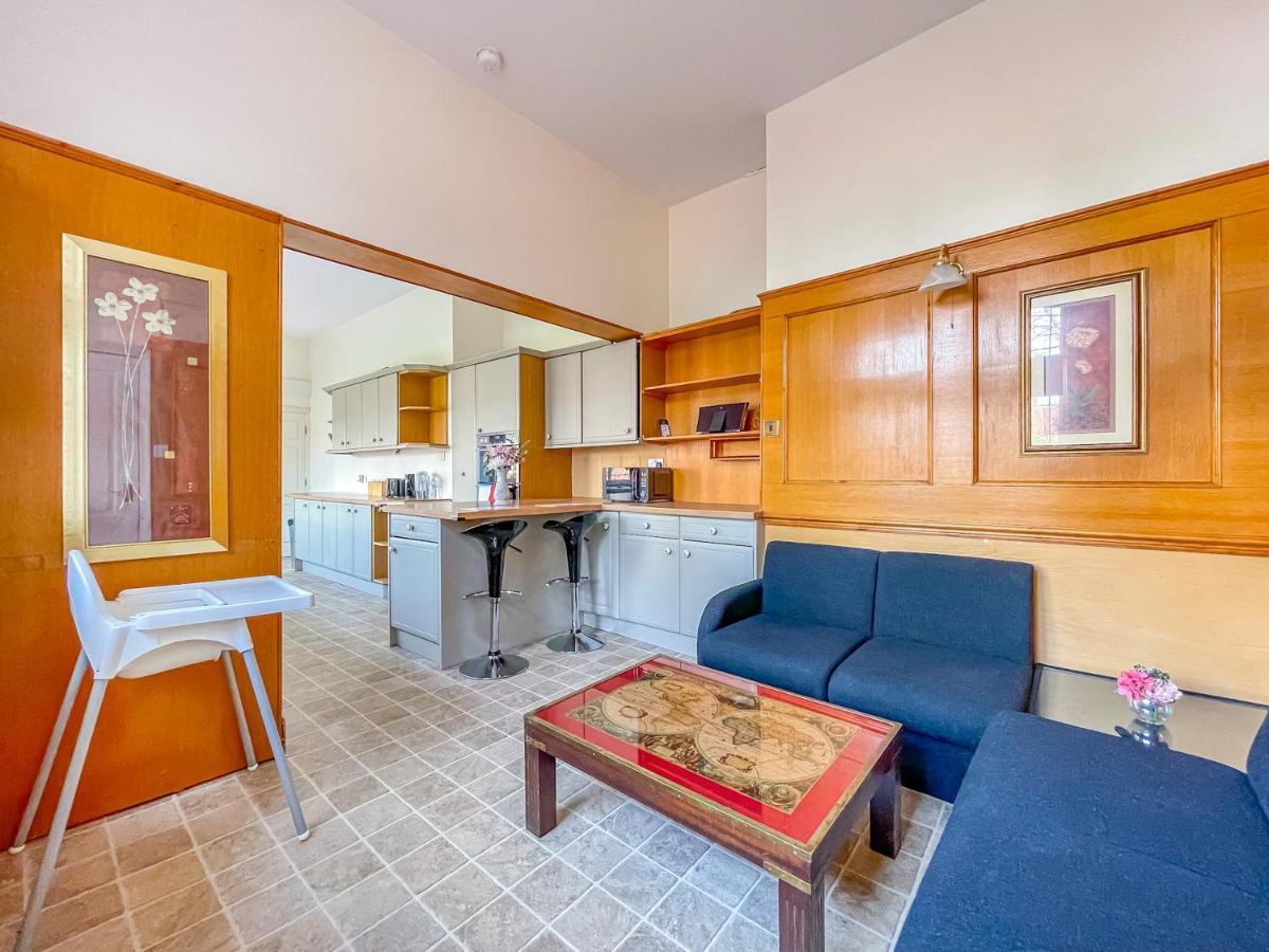 *Rg9Bc* For Your Most Relaxed & Cosy Stay + Free Parking + Free Fast Wifi * Leeds  Bagian luar foto
